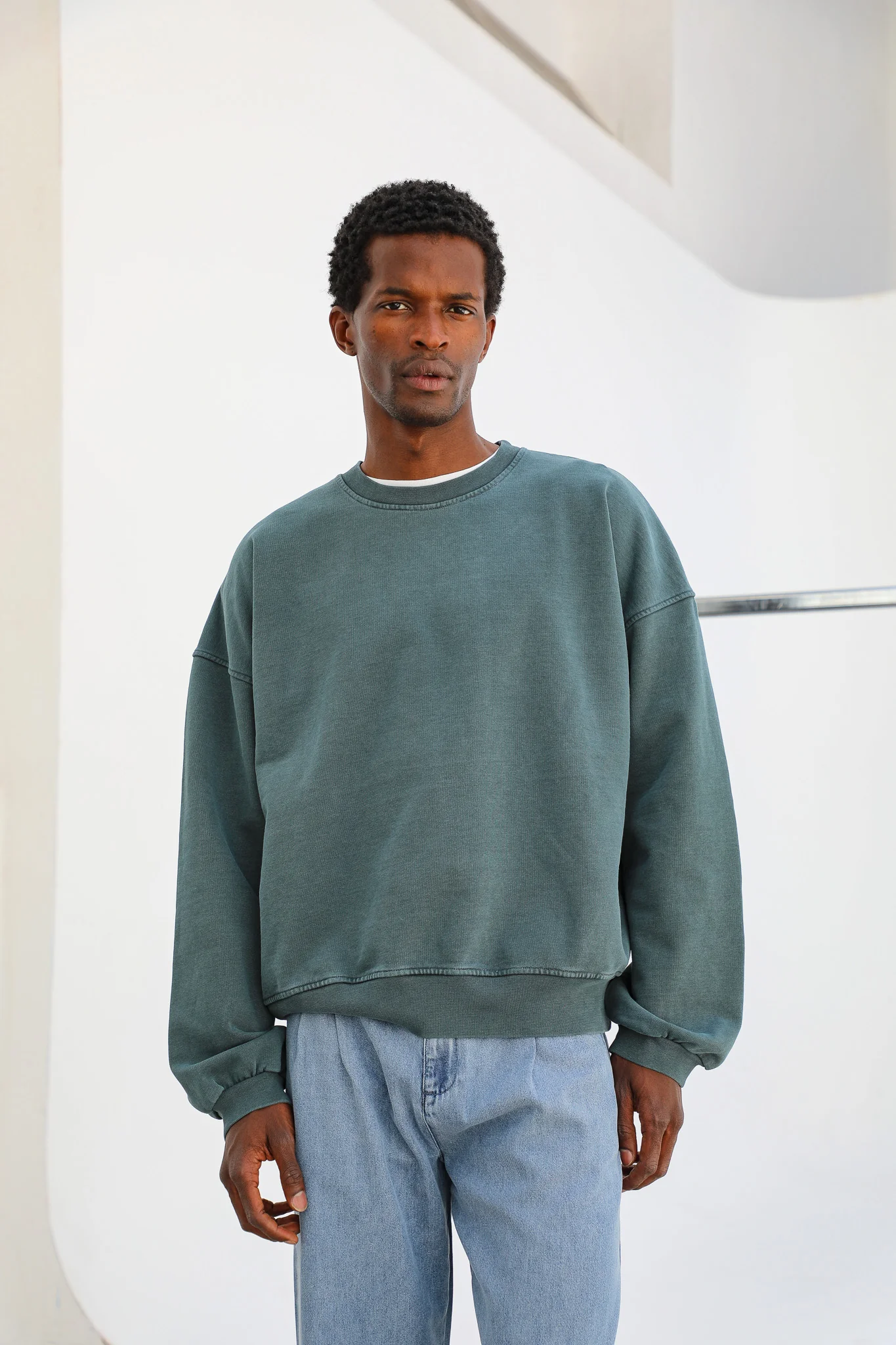 Back Pocket Sweatshirt Green - Image 5