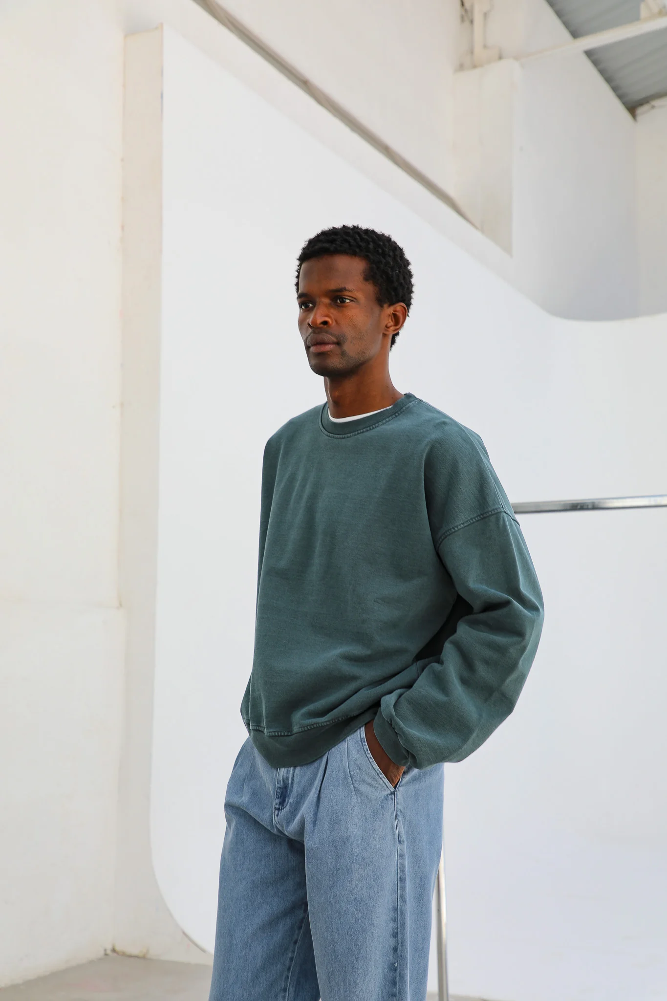 Back Pocket Sweatshirt Green - Image 6