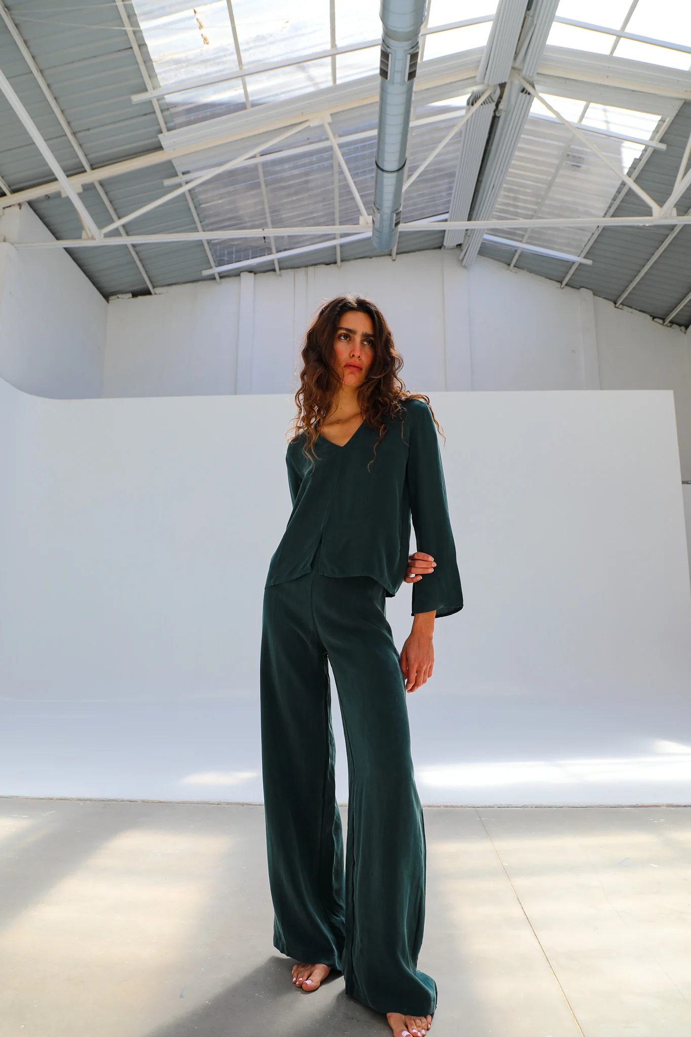 Flow Cupro Silk Pants Green - Image 6