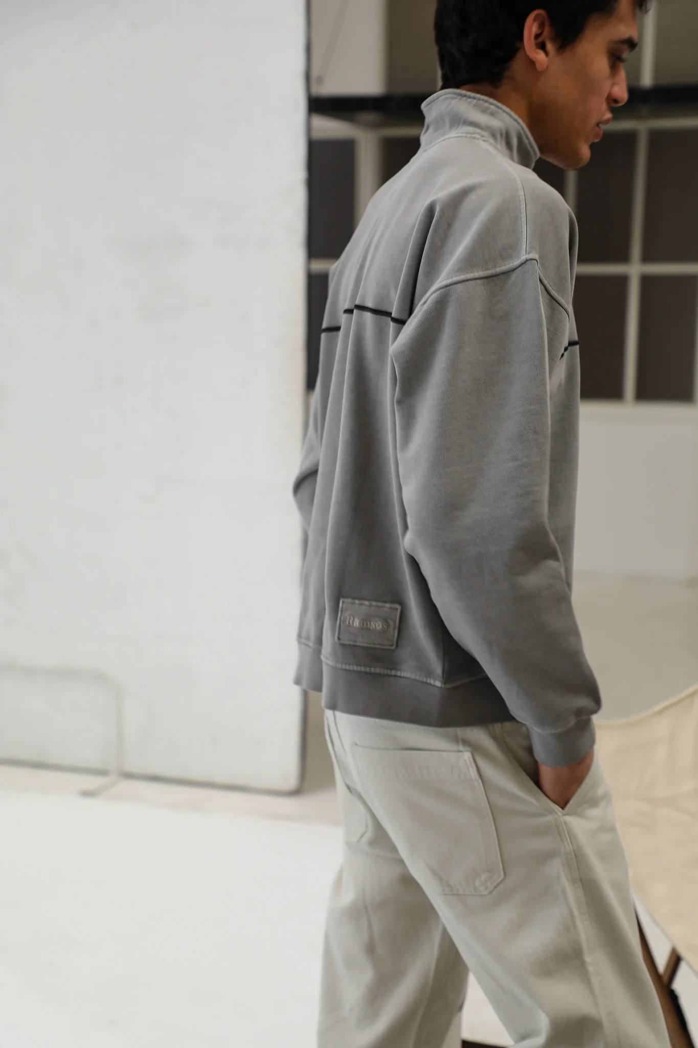 Flow Hoodie Line Light Grey - Image 10