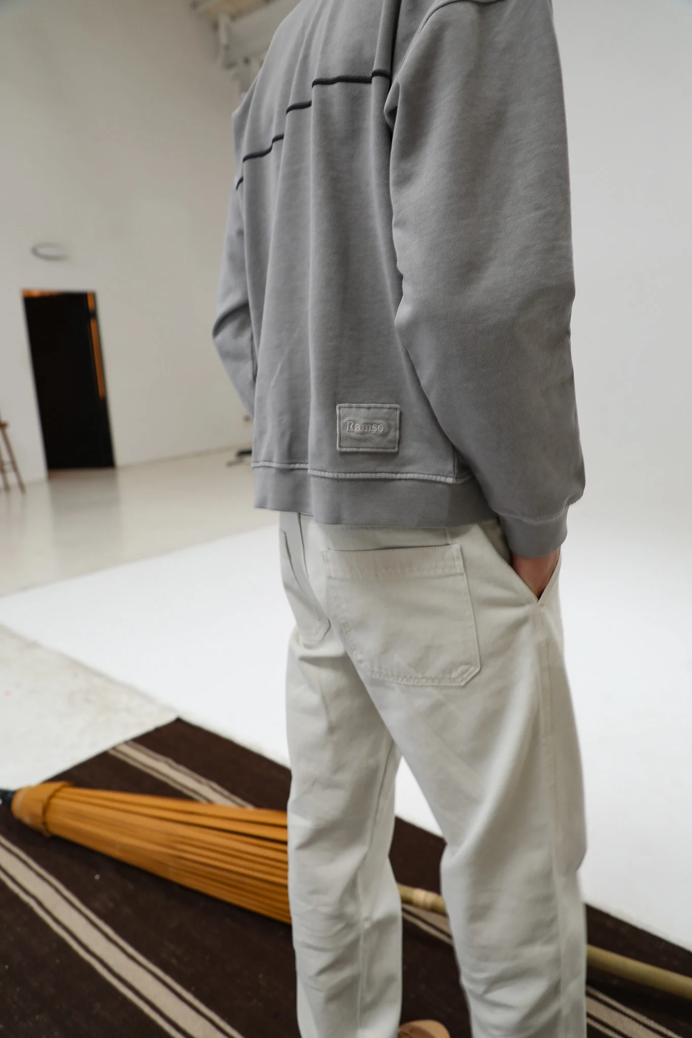Flow Hoodie Line Light Grey - Image 7
