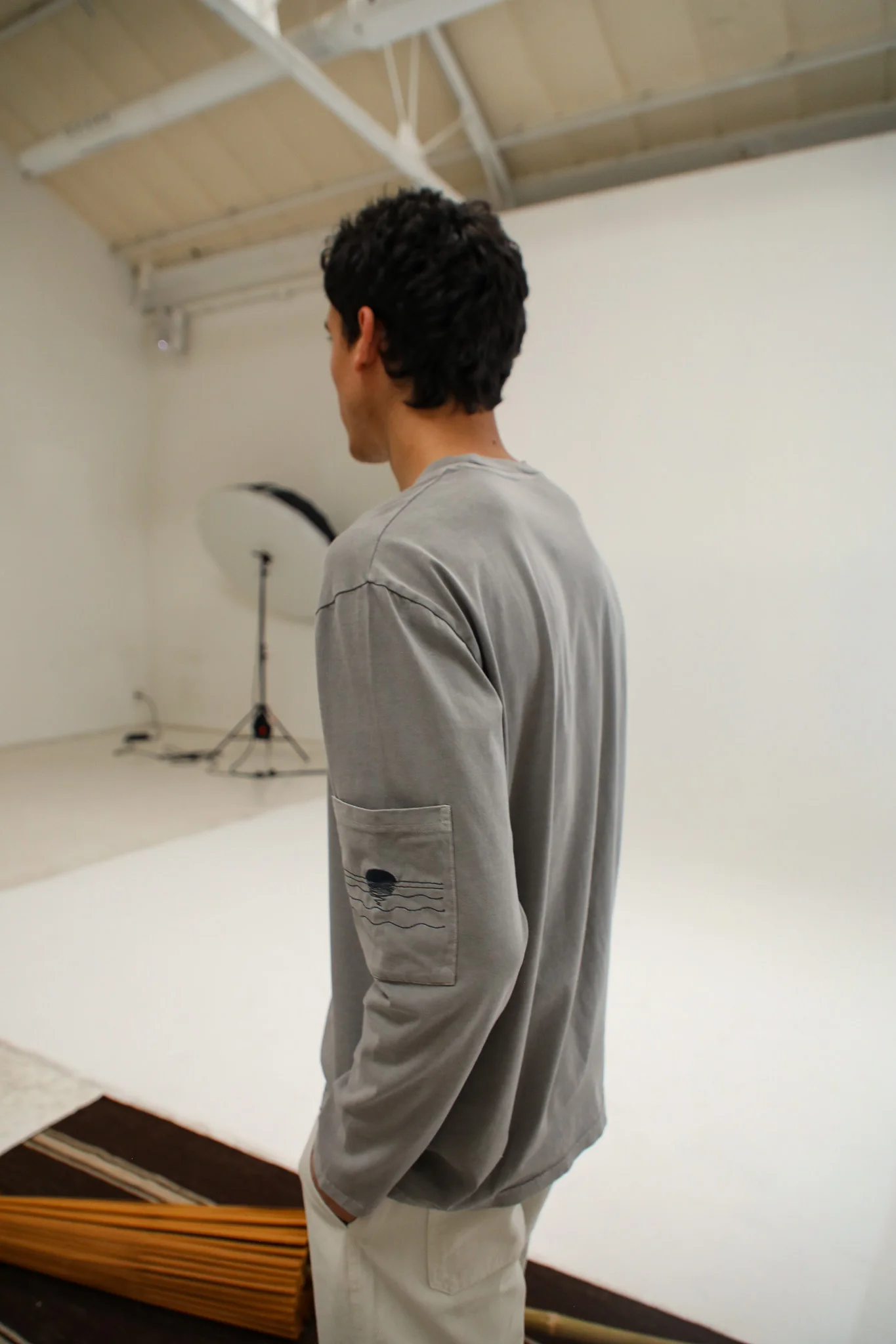 Long Trendy Side Pocket T-Shirt Detail Light Grey - Image 3