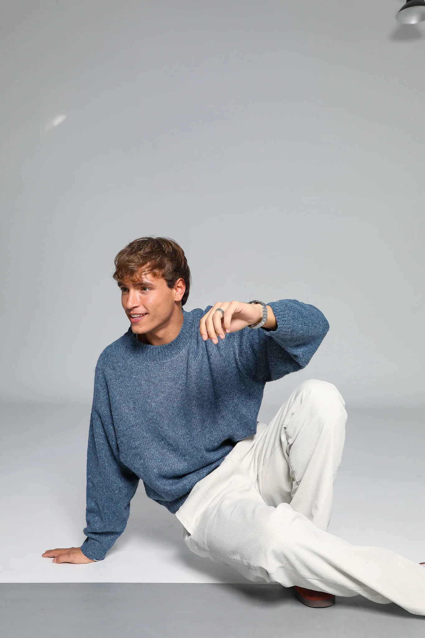 Round Knit Sweater Mottled Blue  - Image 6