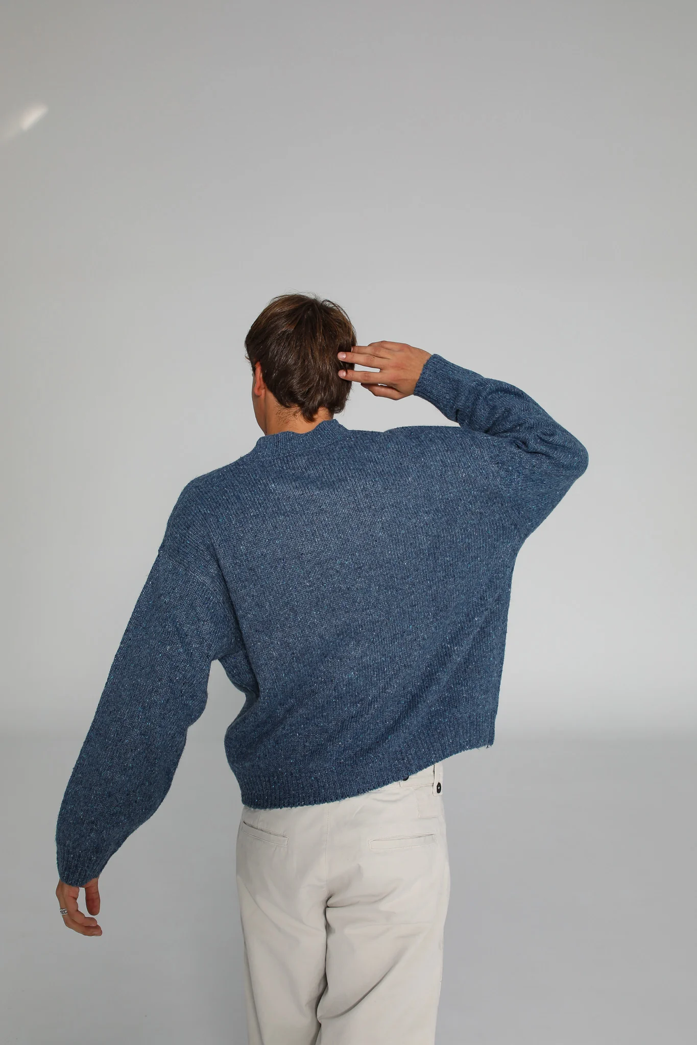 Round Knit Sweater Mottled Blue  - Image 9