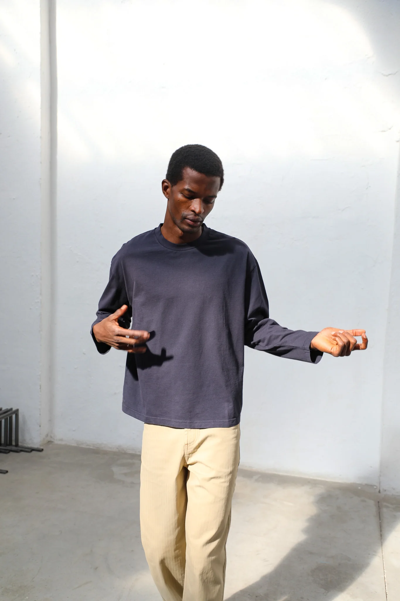 Soft Modern Long Trendy T-Shirt Navy - Image 3