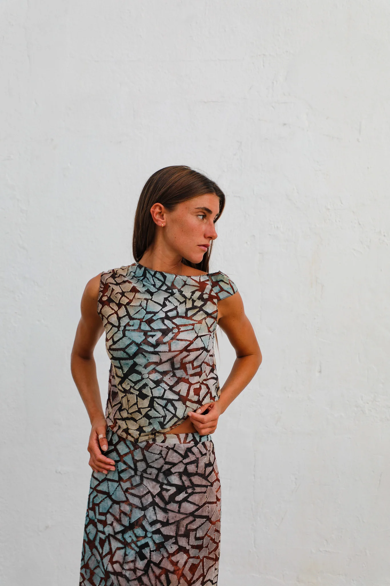 Twist Asymmetric Top - Image 3