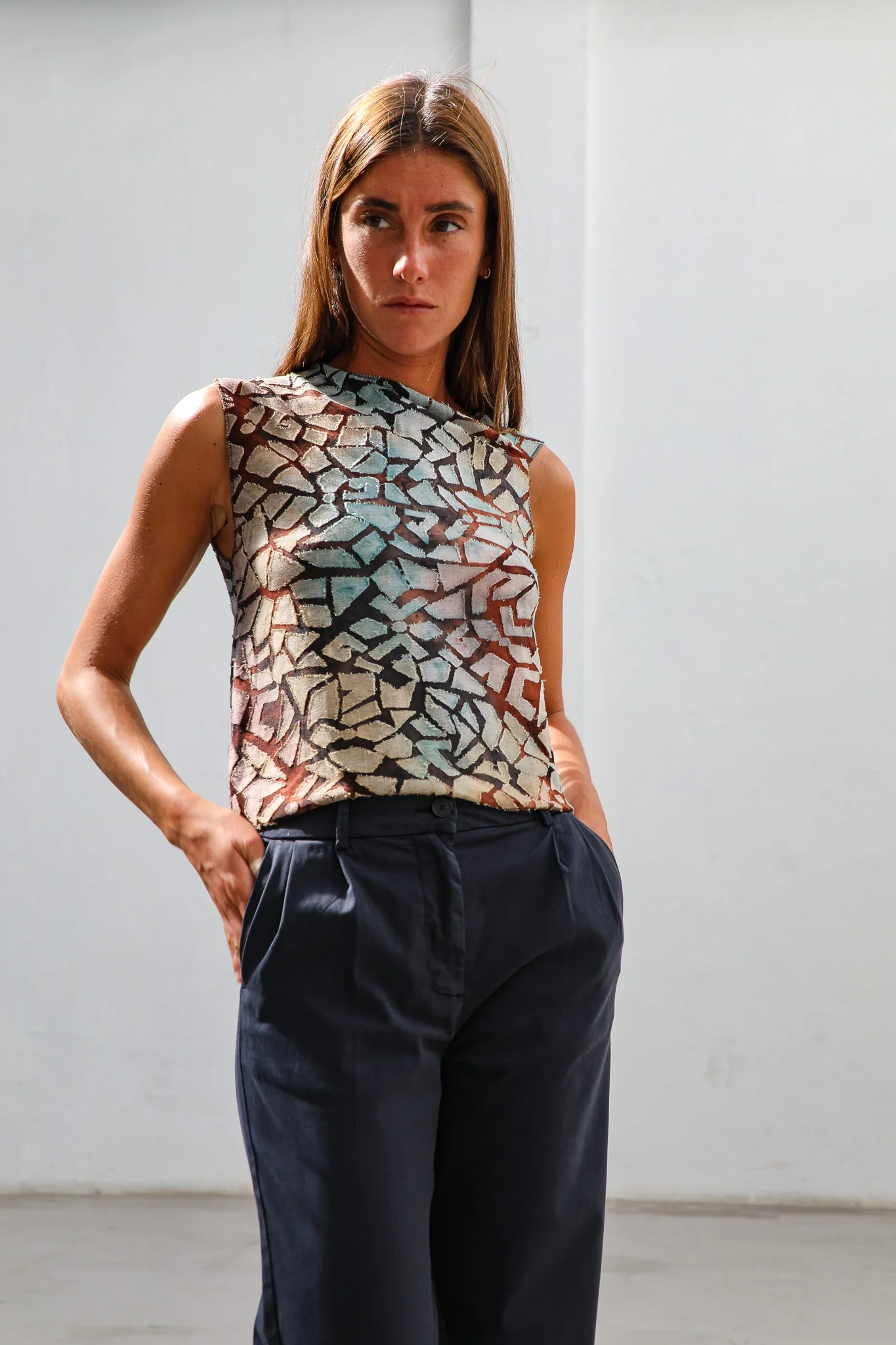 Twist Asymmetric Top - Image 6